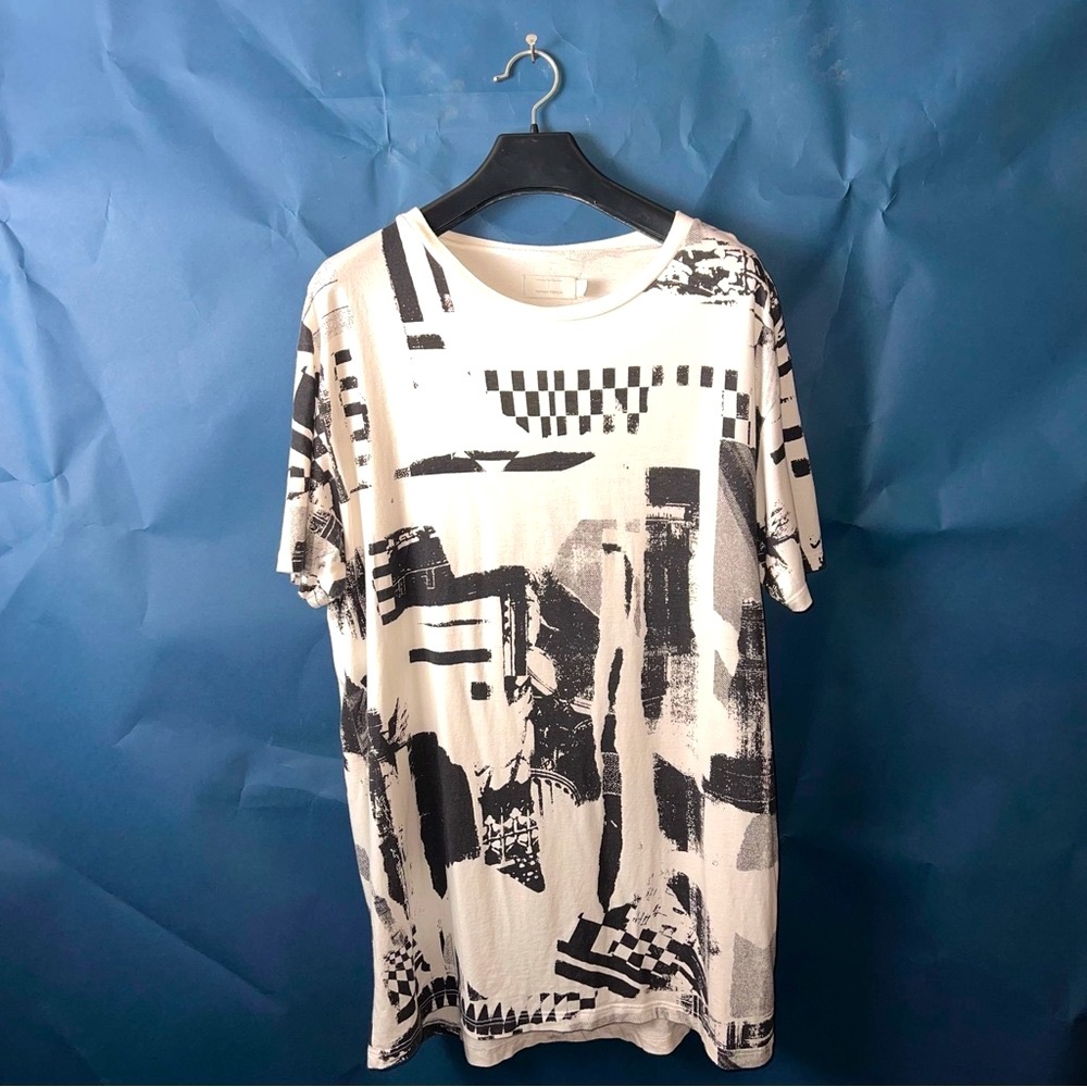 Men's Medium Topman Oversized Black & White Graphic T-Shirt